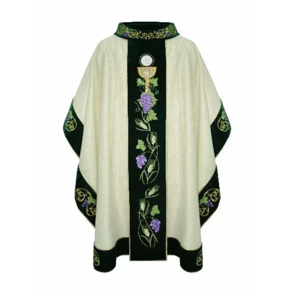 Casula em Tecido Brocado Gola e Galão em Veludo Verde CE